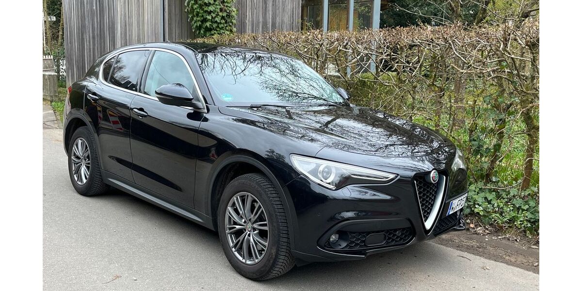 Alfa Romeo Stelvio 92.700 km 18.900 &euro; Wuppertal 42369