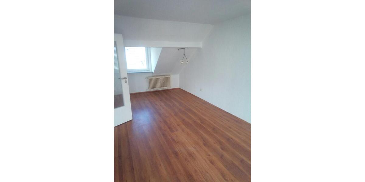 Dachgeschoßwohnung Wuppertal Barmen - 3 Zimmer, 75 m&sup2;, 599&euro; | Angebot:24847185