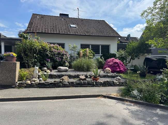 Haus zum Kaufen in Solingen Aufderhöhe 645.000 € 155 m² 7 zimmer