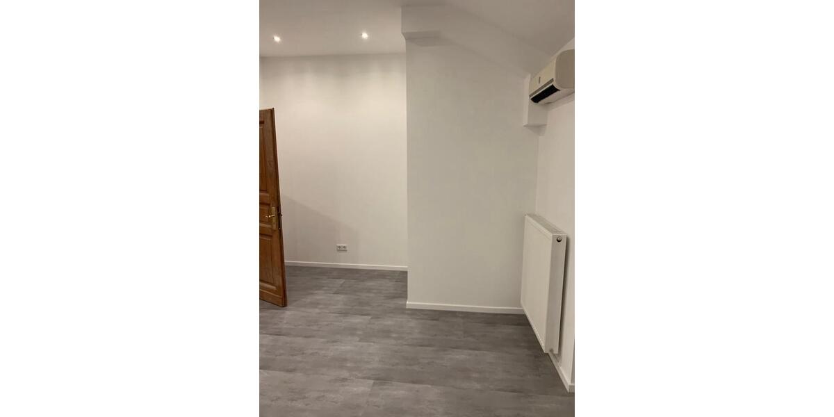 Dachgeschoßwohnung Solingen Burg - 3 Zimmer, 77 m&sup2;, 977&euro; | Angebot:24400556