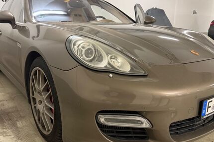 Porsche Panamera 150.000 km 19.900 &euro; Düsseldorf 40229