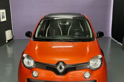 Renault Twingo 107.864 km 8.900 € Düsseldorf 40476