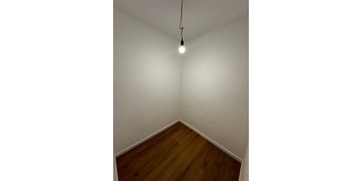 Etagenwohnung Wuppertal Gemarkung Ronsdorf - 2 Zimmer, 69 m&sup2;, 709&euro; | Angebot:24715790