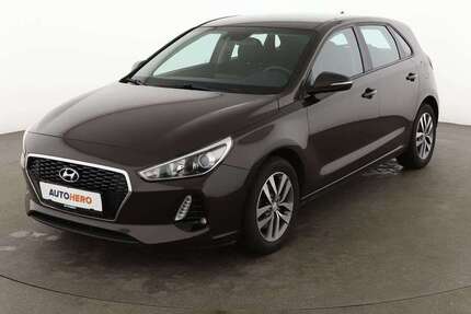 Hyundai i30 89.754 km 11.990 &euro; Köln 50739
