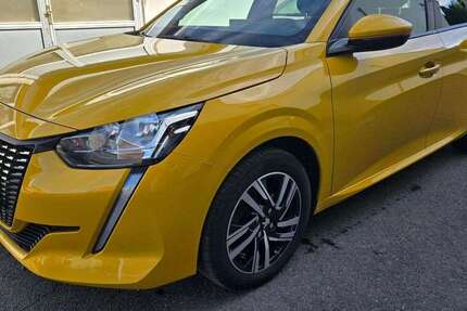 Peugeot 208 85.300 km 11.600 € Neuss 41469