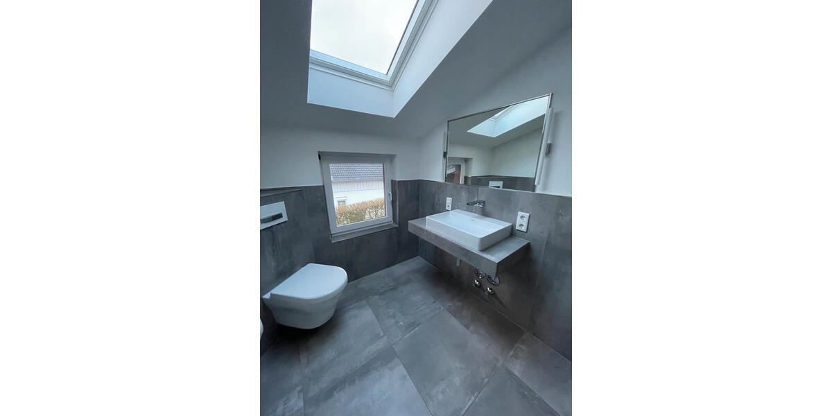 Etagenwohnung Lindlar - 3 Zimmer, 125 m&sup2;, 1.450&euro; | Angebot:25979628