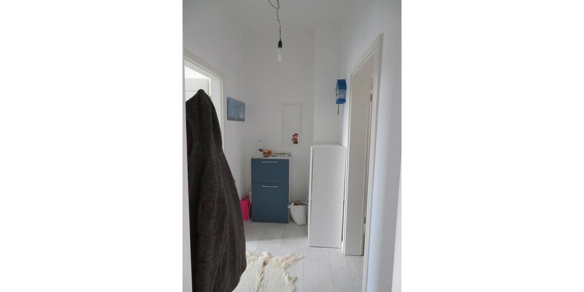 Erdgeschoßwohnung Wuppertal Arrenberg - 2 Zimmer, 67 m&sup2;, 700&euro; | Angebot:24678792