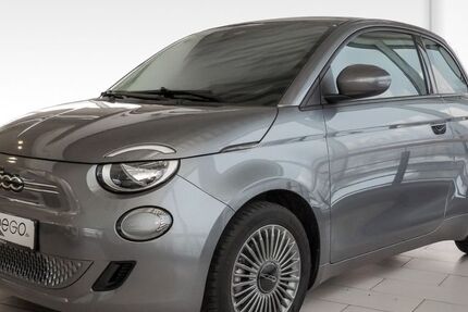 Fiat 500e 32.319 km 18.980 &euro; Remscheid 42855