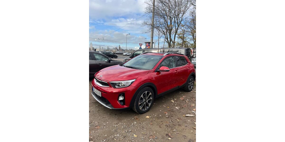 Kia Stonic 108.000 km 12.500 € Köln 50679