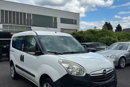 Opel Combo 83.000 km 3.690 &euro; ratingen 40880
