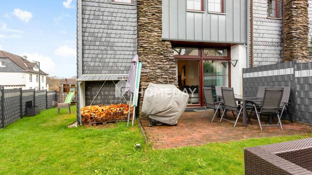 Reihenendhaus Hückeswagen Innenstadt - 8 Zimmer, 170 m&sup2;, 519.000&euro; | Angebot:26189383