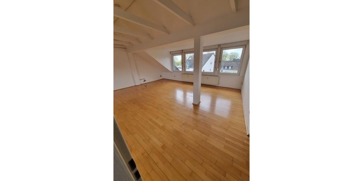 Dachgeschoßwohnung Ratingen - 2 Zimmer, 68 m&sup2;, 745&euro; | Angebot:24426939