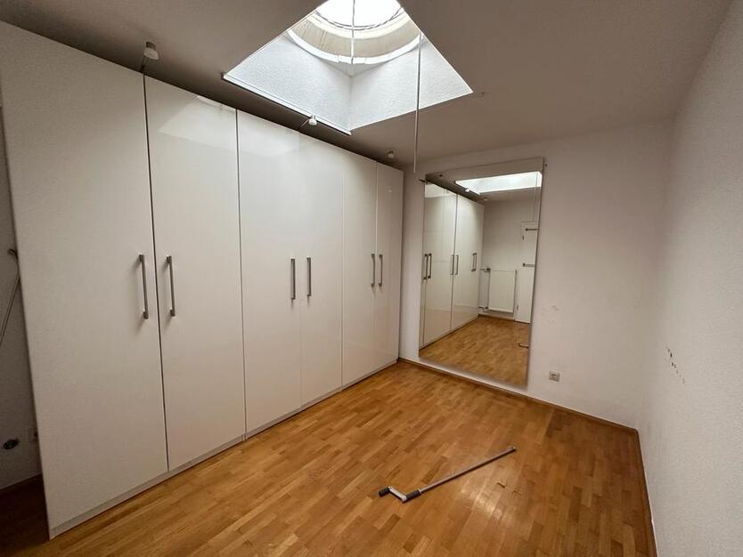 Einfamilienhaus in Frankfurt-Harheim, Garten, Garage - BEFRISTET zimmer