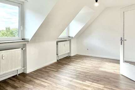 Wohnung zum Kaufen in Düsseldorf 209.000 € 49.2 m²