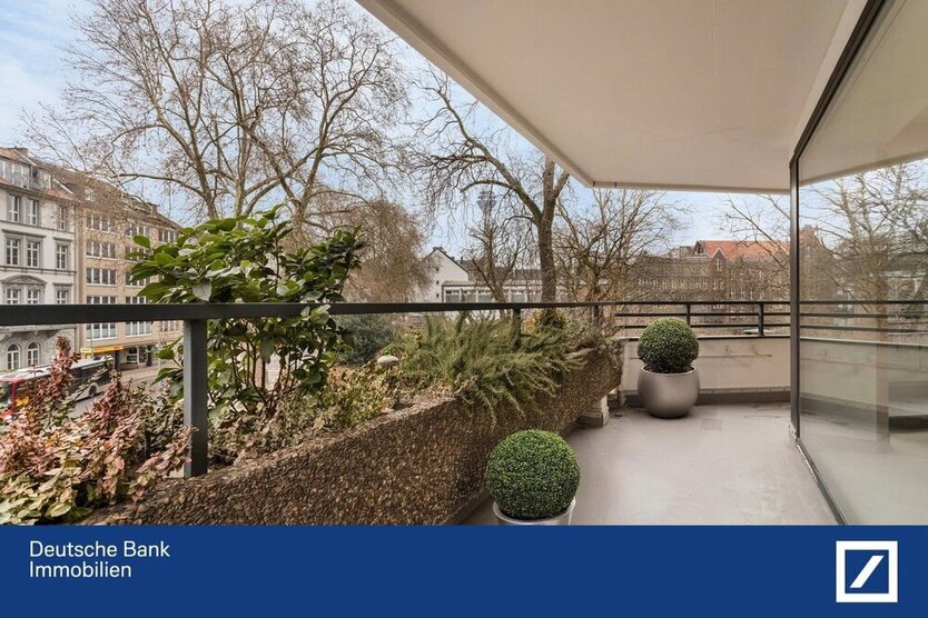 Helle Eigentumswohnung in Unterbilk - mit großem Balkon in Rheinnähe