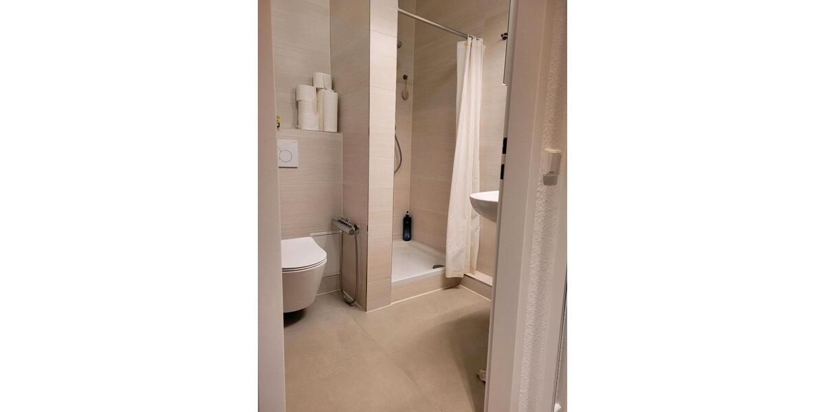 Etagenwohnung Düsseldorf Stadtbezirk 2 - 1 Zimmer, 39 m&sup2;, 180.000&euro; | Angebot:24730447