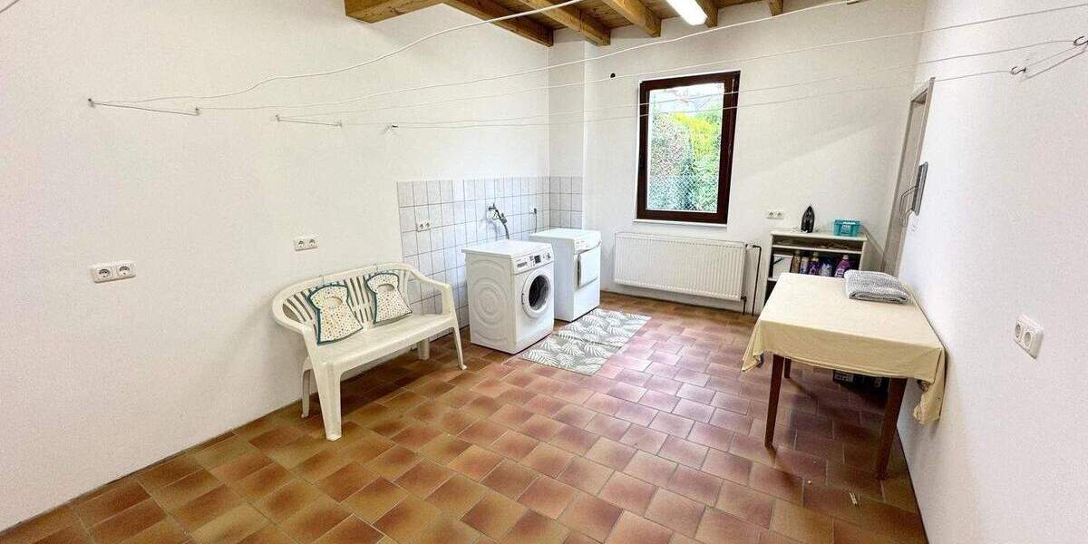 Mehrfamilienhaus, Wohnhaus Leverkusen Quettingen - 6 Zimmer, 191 m&sup2;, 599.000&euro; | Angebot:25844867