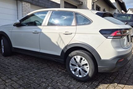 VW Taigo 45.000 km 18.400 &euro; Köln 50679