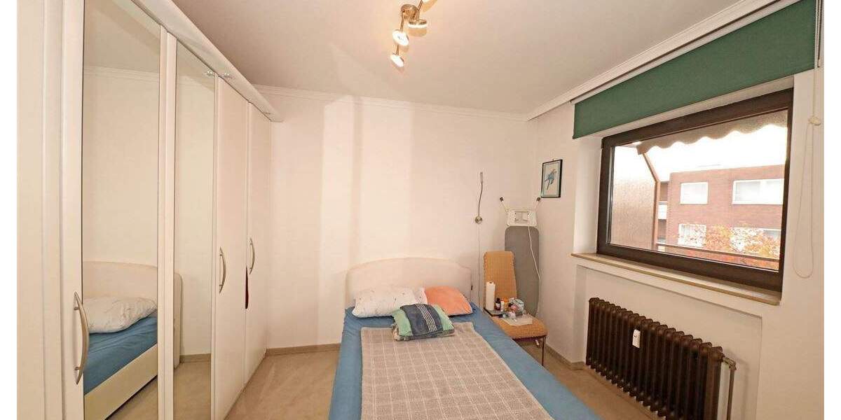 Etagenwohnung Düsseldorf Volmerswerth - 2 Zimmer, 66 m&sup2;, 770&euro; | Angebot:23882527