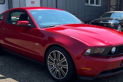 Ford Mustang 44.900 km 26.900 &euro; Wuppertal 42389