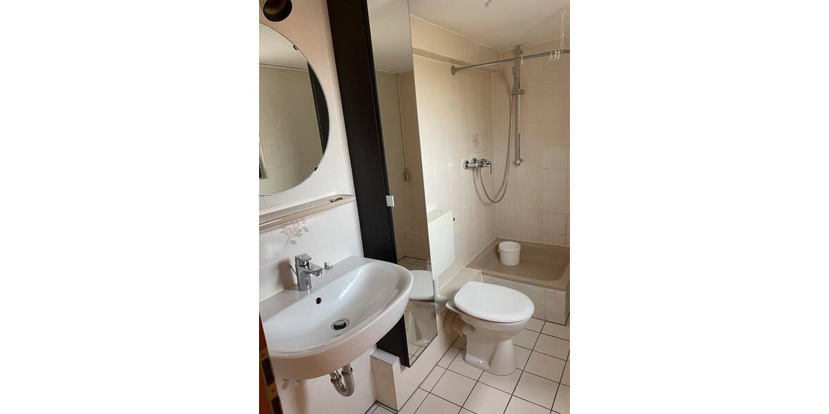 Dachgeschoßwohnung Lindlar - 1 Zimmer, 30 m&sup2;, 490&euro; | Angebot:24943767