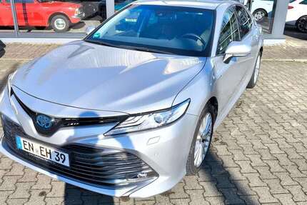 Toyota Camry 23.782 km 29.990 &euro; Hattingen 45527