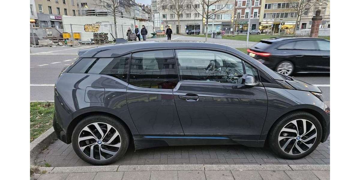 BMW i3 99.500 km 9.000 &euro; Flingern Nord (Düsseldorf) 40235