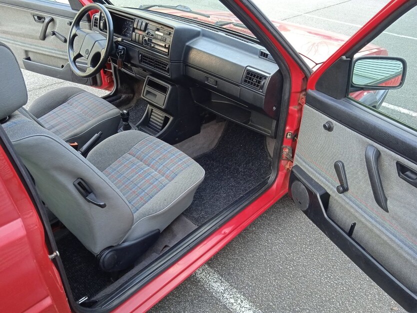 VW Golf II 170.000 km 3.300 € Wuppertal 42275