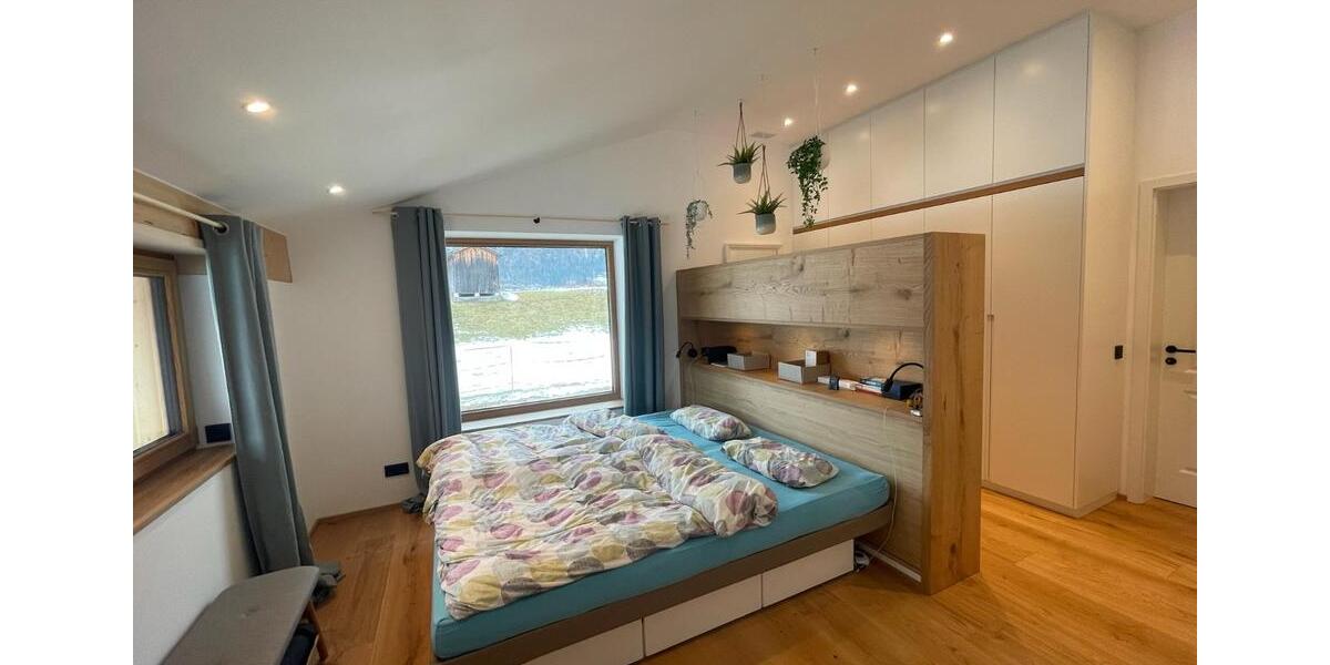 Einfamilienhaus Düsseldorf Stadtmitte - 4 Zimmer, 160 m&sup2;, 3.500&euro; | Angebot:24387574