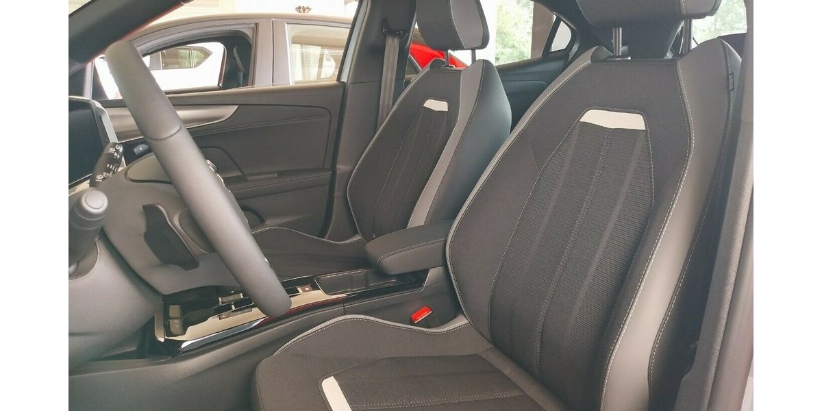 Opel Mokka GS 48V Hybrid, Kamera, LED-Matrix Licht 5.000 km 29.980 € HAAN 42781