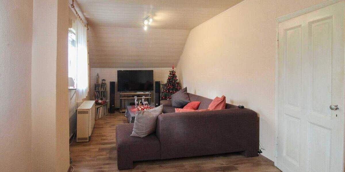 Doppelhaushälfte Dormagen Delrath - 8 Zimmer, 200 m&sup2;, 421.000&euro; | Angebot:24622074