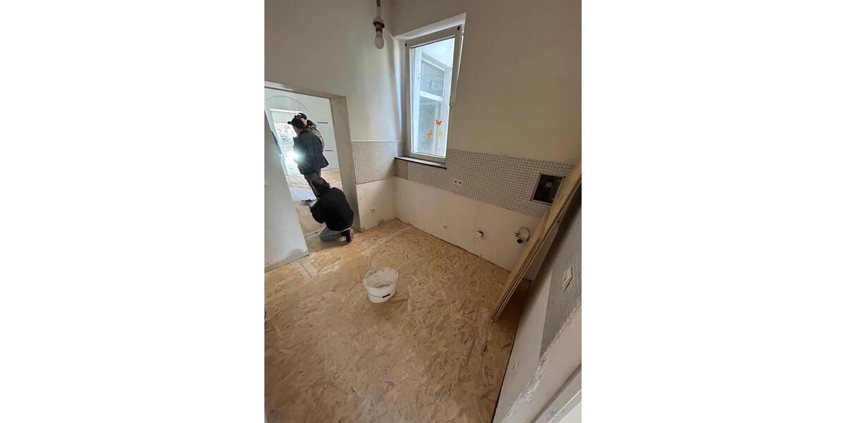 Etagenwohnung Leverkusen - 4 Zimmer, 90 m&sup2;, 1.400&euro; | Angebot:25931877