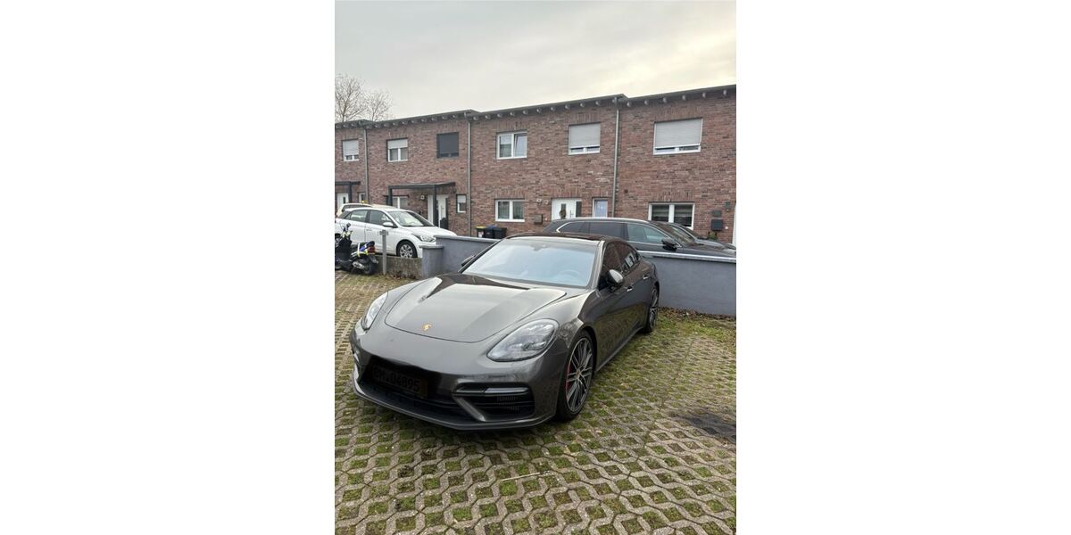 Porsche Panamera 84.500 km 69.500 &euro; Köln 50769
