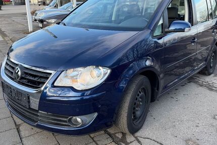 VW Touran 94.000 km 5.490 &euro; Halver 58553