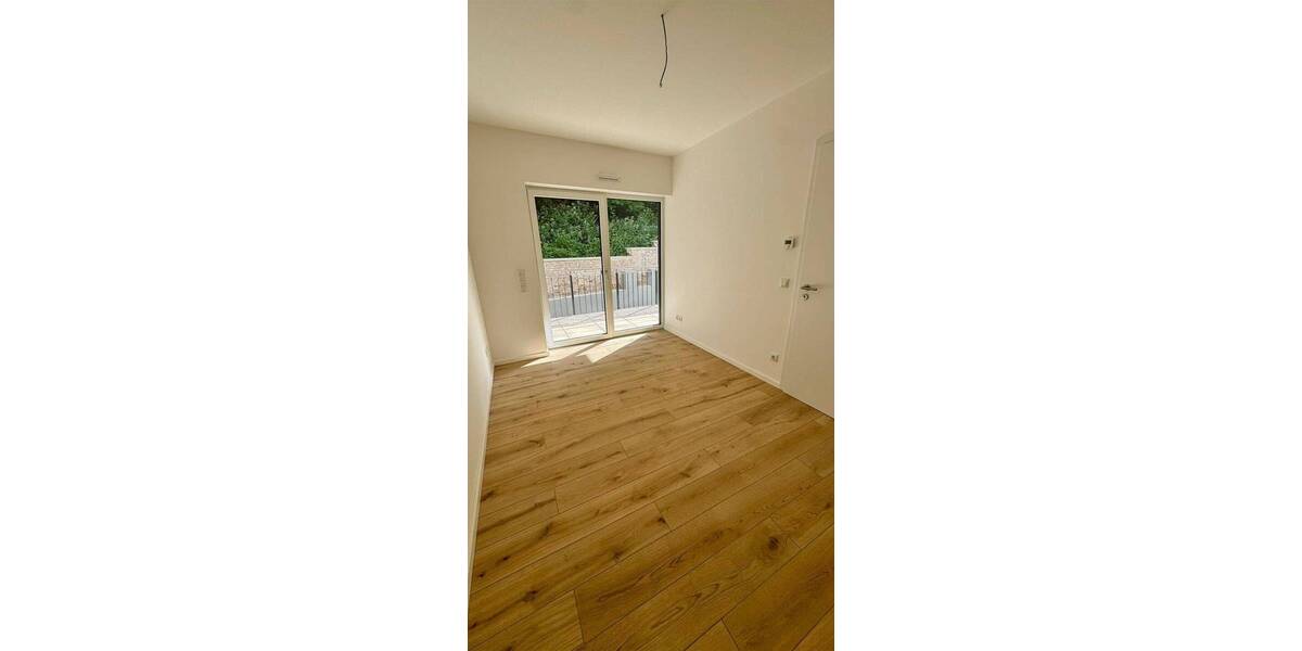 Etagenwohnung Düsseldorf Ludenberg - 3 Zimmer, 104 m&sup2;, 1.900&euro; | Angebot:26930337