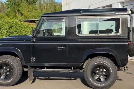Land Rover Defender 75.000 km 54.100 &euro; Pulheim 50259