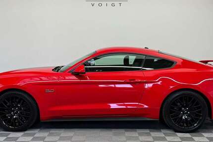 Ford Mustang 61.008 km 40.500 € Radevormwald 42477