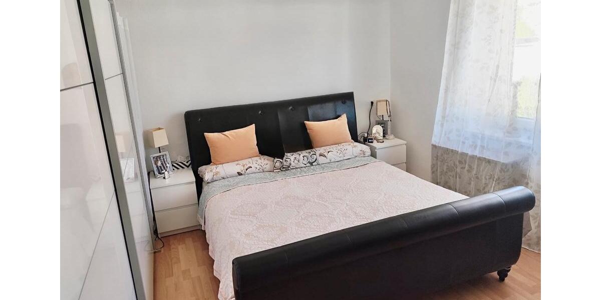 Dachgeschoßwohnung Solingen Wald - 2 Zimmer, 55 m&sup2;, 720&euro; | Angebot:26663996