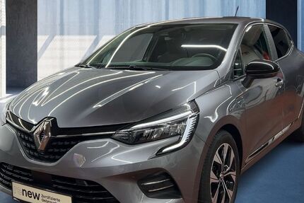 Renault Clio 37.660 km 14.712 &euro; Köln 50939