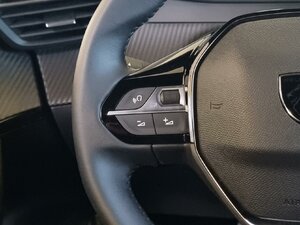 Peugeot 2008 Allure Klimaautom. Alu Allwetter Android Appl 14.715 km 18.980 &euro; HAAN 42781