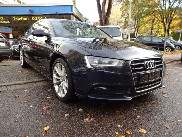 Audi A5 220.000 km 7.999 € Essen 45276