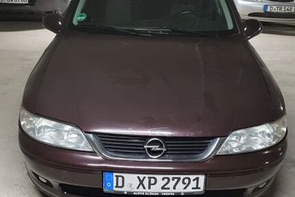 Opel Vectra 196.144 km 1.499 &euro; Düsseldorf 40470