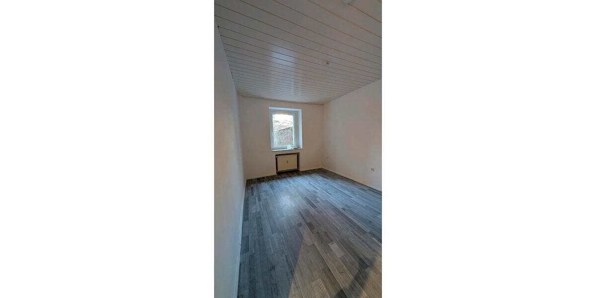 Erdgeschoßwohnung Düsseldorf Derendorf - 3 Zimmer, 76 m&sup2;, 1.140&euro; | Angebot:24729825