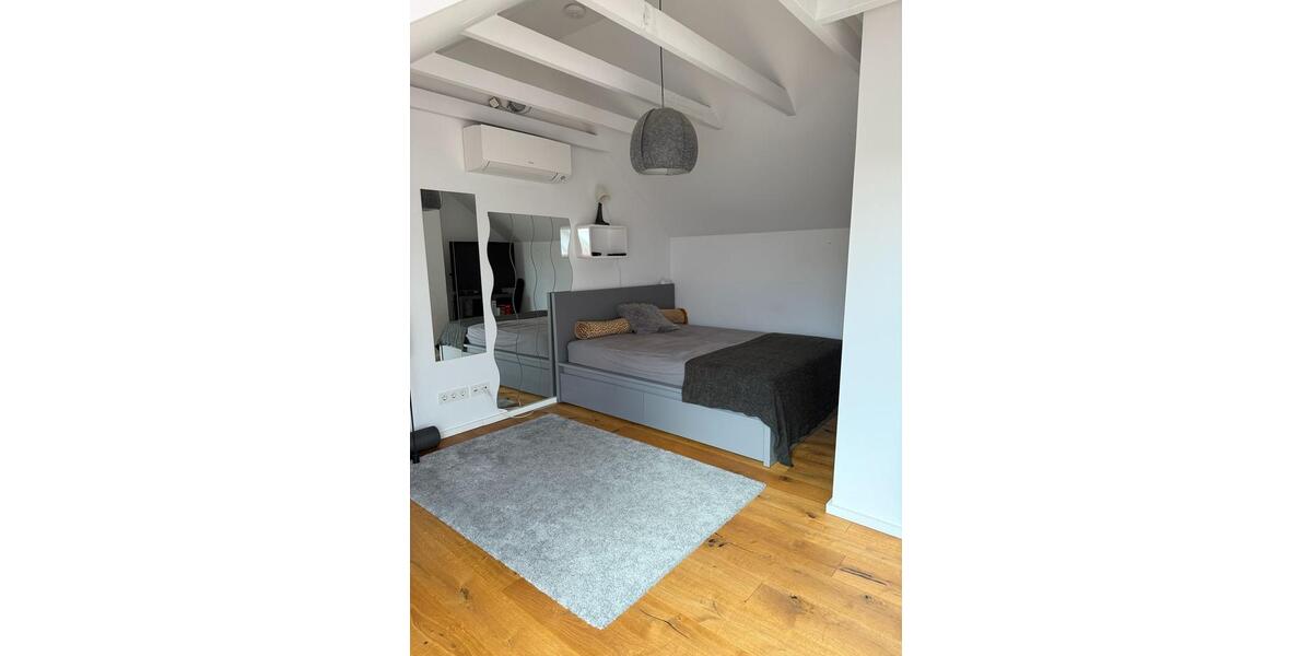 UNTERBACH: Wunderschönes, vollklimatisiertes 7-Raum Reihenendhaus 7 zimmer