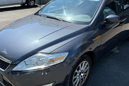 Ford Mondeo 310.000 km 990 € Köln 50739