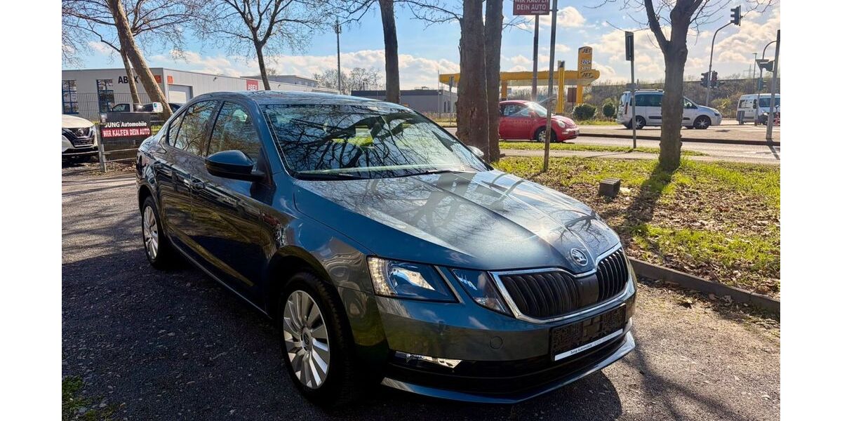 Skoda Octavia 80.000 km 12.999 &euro; Köln 51107