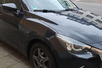 Mazda 2 94.500 km 10.300 € Leverkusen 51381