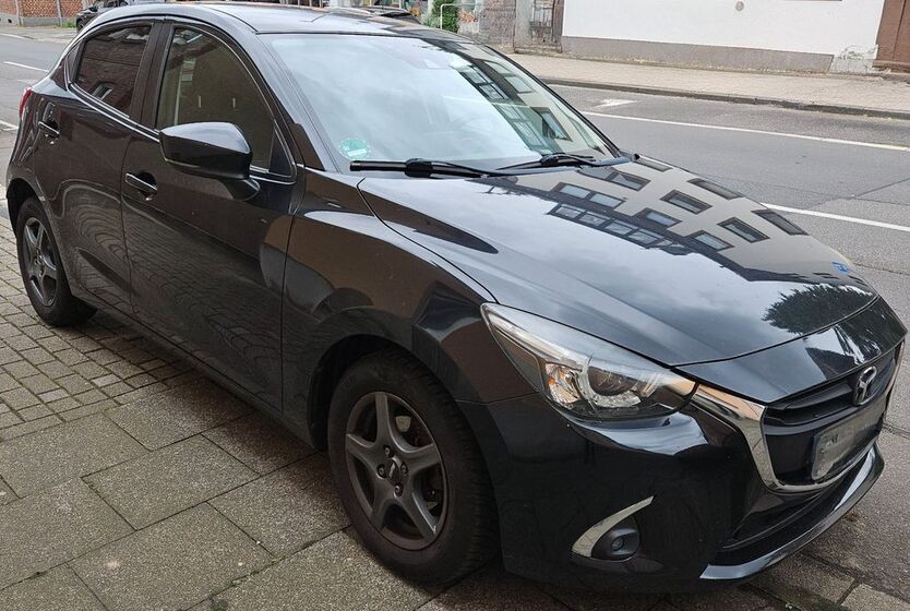 Mazda 2 94.500 km 10.300 € Leverkusen 51381