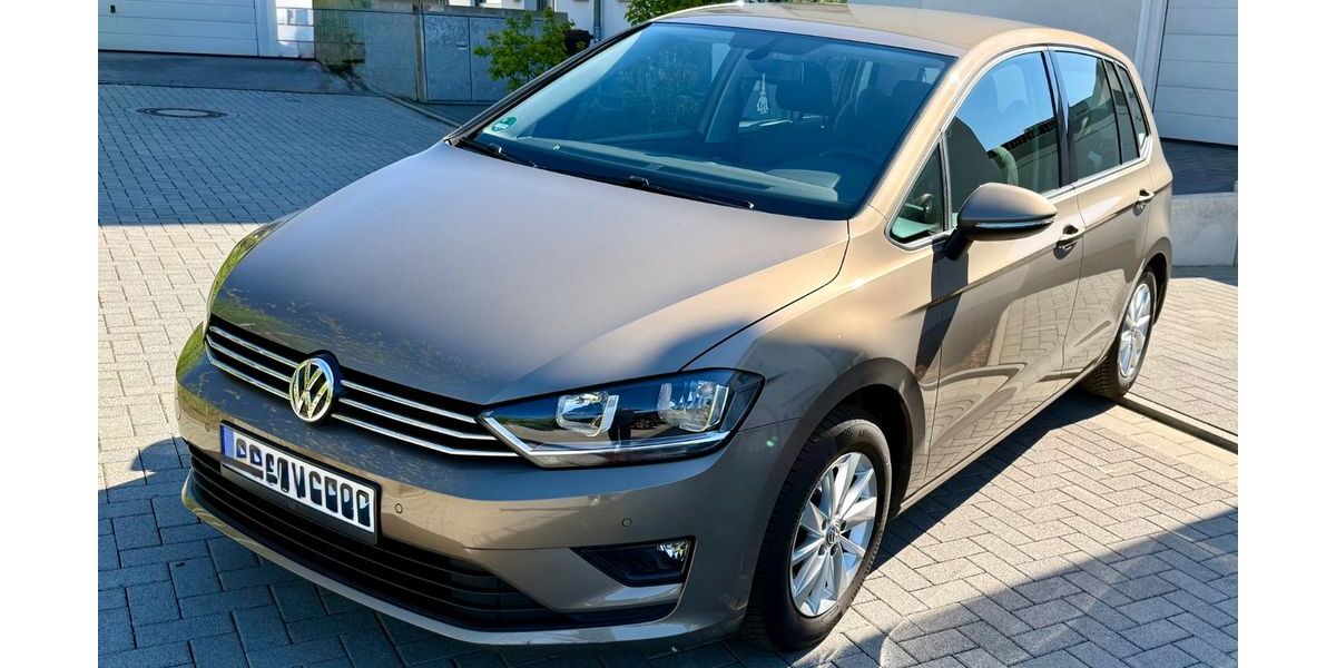 VW Golf Sportsvan 64.200 km 12.500 &euro; Solingen 42655