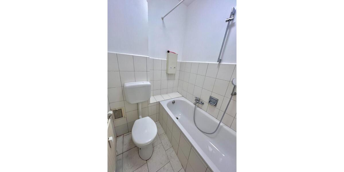 Etagenwohnung Langenfeld (Rheinland) - 1 Zimmer, 460&euro; | Angebot:23693023